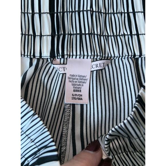 NWOT Victoria’s Secret Ruched-waist Stripe Satin Sleep Short  Lounge Shorts SM - Picture 3 of 6